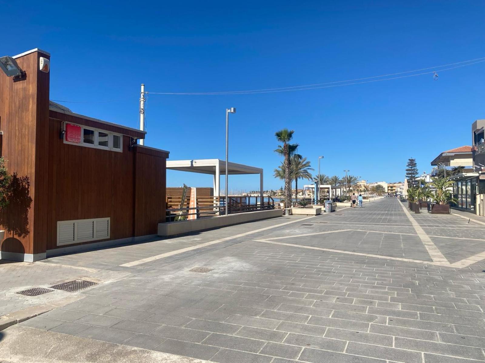 מרינה די רגוזה Appartamenti Amelia E Corrado מראה חיצוני תמונה